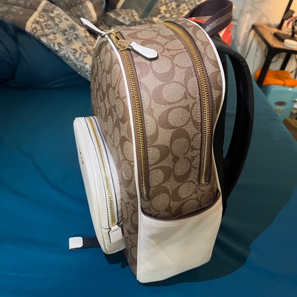 Coach backpack - Picture 3 of 5